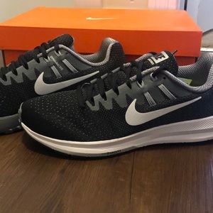 Nike Air Zoom Structure 20